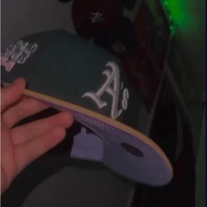 Size 7 fitted hats I’ll sell all 3 for 100 bucks or 1 for 45